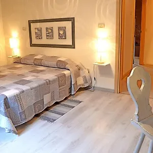 Bed & Breakfast Lo Scialle Della Luna, Ulassai